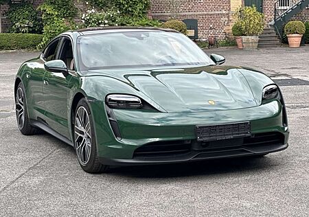 Porsche Taycan Basis BRITISHRACINGGREEN/BEIGE*