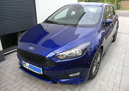Ford Focus Ford Focus ST-Line 1.5 TDCi – 120 PS – 1. Hand – 94.200 km – TÜV 08/2028