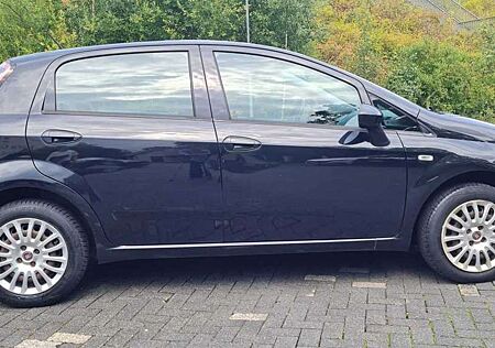 Fiat Punto EVO 1.2 / 2. Hand / TÜV NEU / Klima