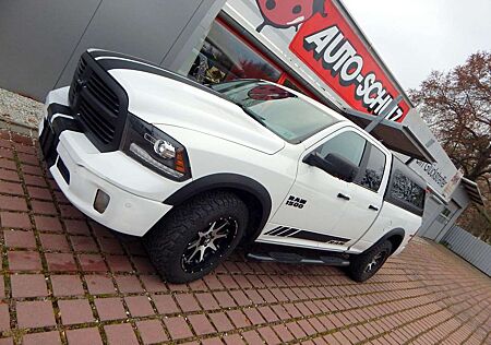 Dodge RAM 1500 Quad Cab LEDER NAVI LPG