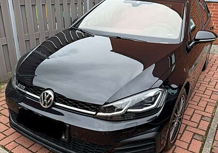 VW Golf Volkswagen GTD GTD DSG AHK KAM ACC SITZH ACTIVE LIGHTNING