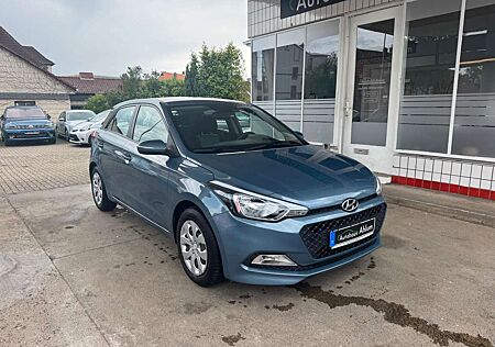 Hyundai i20 Go Allwetter Klima AHK El-Fenster