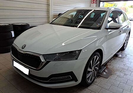 Skoda Octavia Combi STYLE 1.5TSI 150PS DSG ACC.AHK.KAMERA.NAVI+V