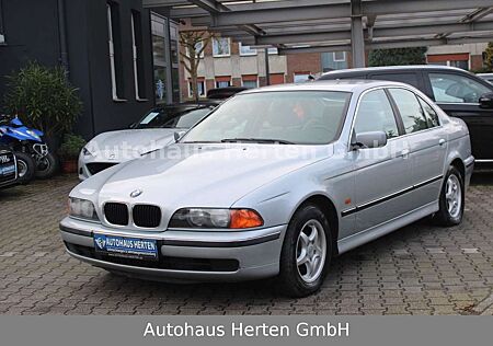 BMW 520 i E39*LIMO*1:HAND*KLIMATRONIC*PDC*TÜV NEU*