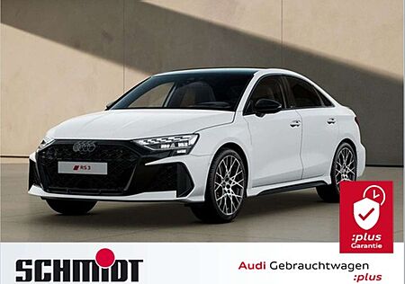 Audi RS3 Limousine Carbon Pano HuD Kamera Navi+ Sportabg...