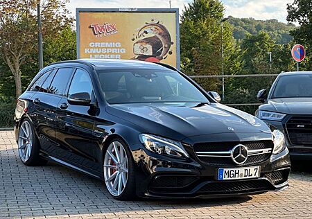 Mercedes-Benz C 63 AMG C 63S AMG/Burmester/Perf.Abg/Pano/Deutsch/Distr.