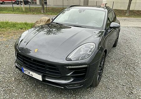 Porsche Macan GTS PDK