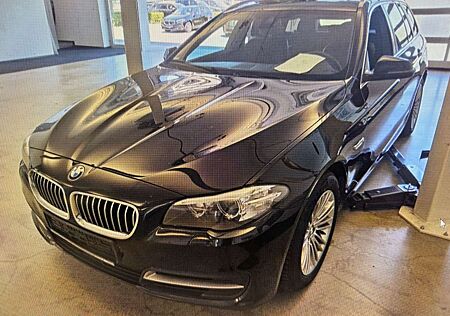 BMW 520 d Touring /Panorama/Soft-Close/Head-Up