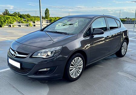 Opel Astra 2.0 CDTI Automatik/NAVI/XENON/KAMERA/PDC