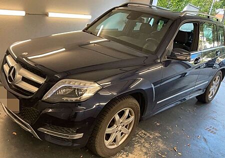 Mercedes-Benz GLK 220 4Matic *Bi-Xenon*1.Hand*Scheckheft*AHK*