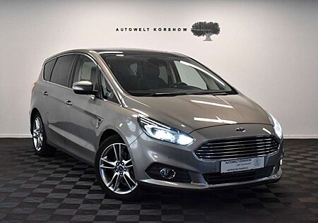 Ford S-Max Titanium *7-SITZ *LED *AHK *PANO *ACC *SHZ