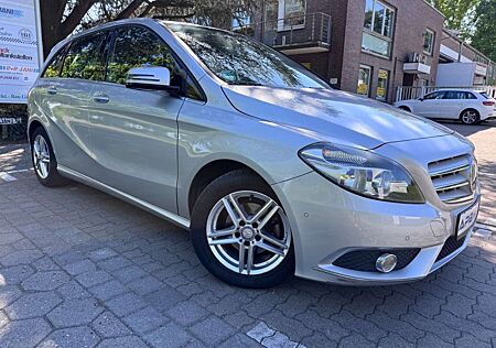 Mercedes-Benz B 180 DCT DISTRO PLUS NAVI SHZ PARK-ASSIST PDC