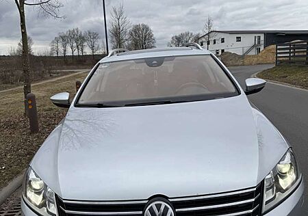 VW Passat Variant Volkswagen 2.0 TDI DSG BlueMotion Technology Highline