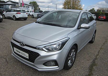 Hyundai i20 blue 1.0 T-GDI Style, Navigation, Kamera,