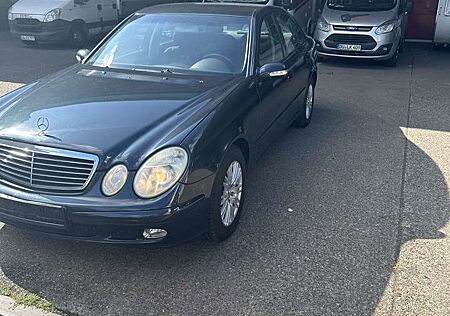 Mercedes-Benz E 200 CDI Classic