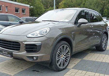 Porsche Cayenne S Diesel tolle Farbkombi Pano 21Zoll AHK