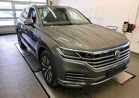 VW Touareg Volkswagen Elegance 4Mot.*LUFT*PANORAMA*HuD*MATRIX*Offroad*