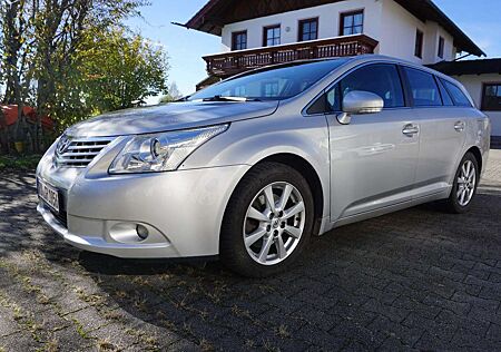 Toyota Avensis Kombi Sol AHK 2.Hand 8 fach Scheckheft