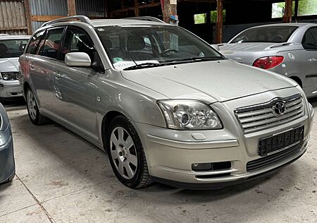 Toyota Avensis 2.0 VVT-i Combi Edition