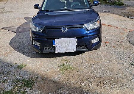 SsangYong Tivoli e-XDi 160 4WD Aut. Sapphire
