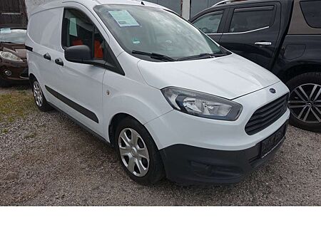 Ford Transit Courier 1,5 TDCi 8-fach bereift PDC Gitter guter Zustand