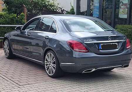 Mercedes-Benz C 250 CGI (205.045)