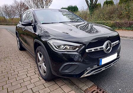 Mercedes-Benz GLA 220 d 8G-DCT Progressive