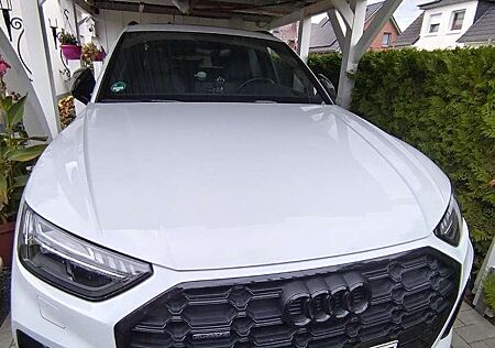 Audi Q5 TSI 40 S-Line