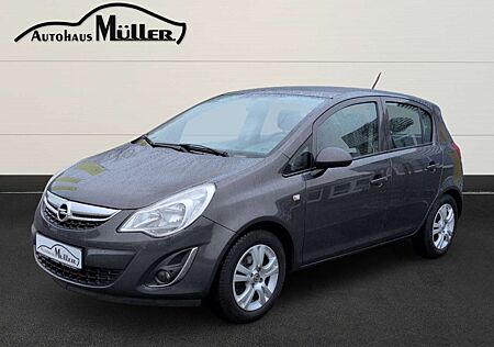 Opel Corsa D Active Temp Alu Klima Lederlenkrad AUX MP3 CD me