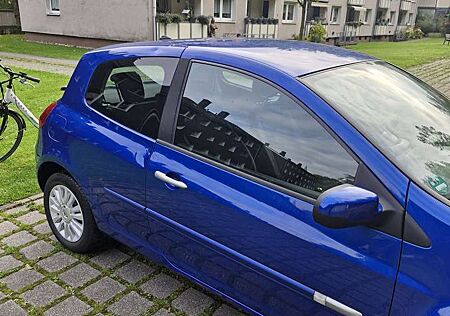 Renault Clio 1.2 16V 75 Night and Day