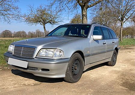 Mercedes-Benz C 180 T Elegance