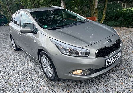 Kia XCeed Ceed SW / cee'd SW 1.6 Dream Team Navi