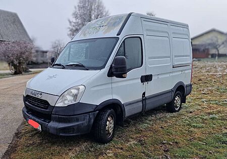 IVECO Daily 29 L 11 A V 3000 2,3