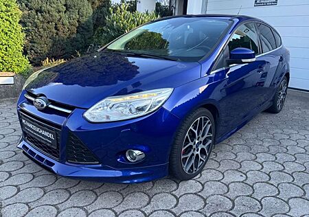 Ford Focus Lim. Titanium *ST Line*SHZ*PDC*Sport*