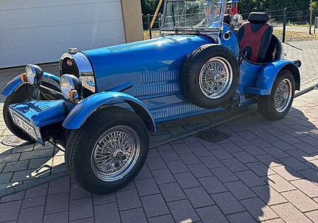 Oldtimer Bugatti sportlenkrad , Verdeck neuwertig, Sportsitze leder