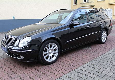 Mercedes-Benz E 320 T Avantgarde (Navi/HarmanKardon/Leder)