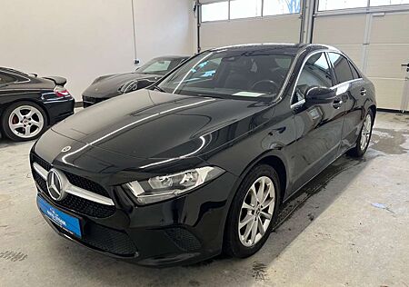 Mercedes-Benz A 180 d Progressive*Limousine*SpurH*PDC*AHK*1-HA* LM PDC