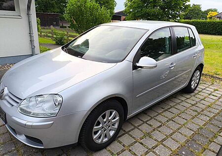 VW Golf Volkswagen 1.6 FSI Automatik Comfortline