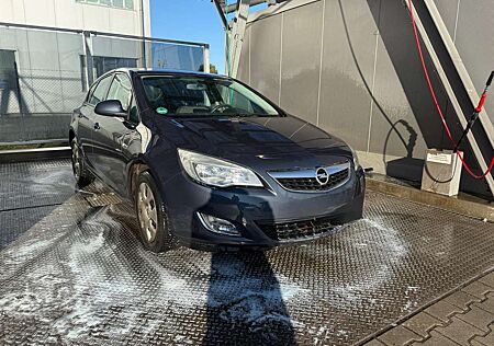 Opel Astra Edition