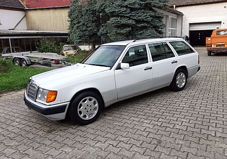 Mercedes-Benz E 220 TE Euro 2 Klima