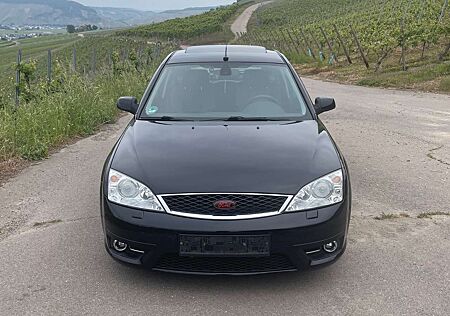 Ford Mondeo Fließheck 3.0 V6 ST 220