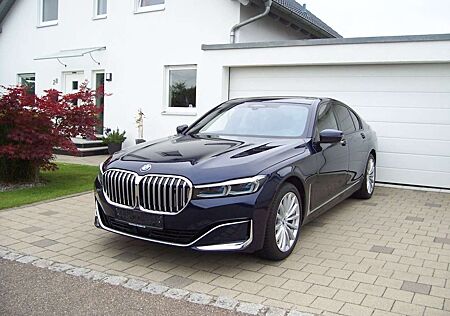 BMW 750 i xDrive B&W/Night/EGSD/Laser/F-Parken/NP151`