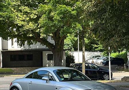 Audi TT 1.8 T Coupe (132kW)