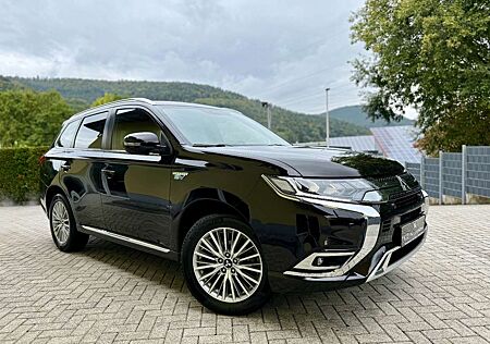 Mitsubishi Outlander 2.4 PHEV Intro Edition 4WD Kamera-LED