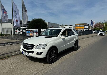 Mercedes-Benz ML 320