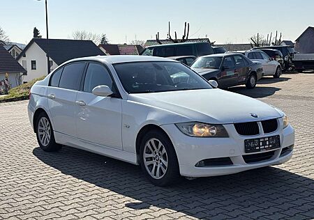 BMW 318 d mit Advantage Paket+Navi+Tempomat+Einparkhilfe H