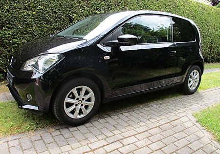 Seat Mii Chic **DEEPBLACK**GRA**KLIMA**SHZ**