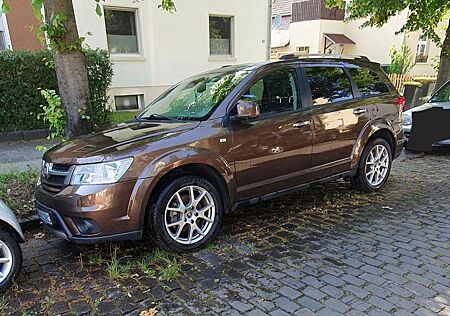 Fiat Freemont 2.0 Multijet 16V DPF Automatik Allrad Lou