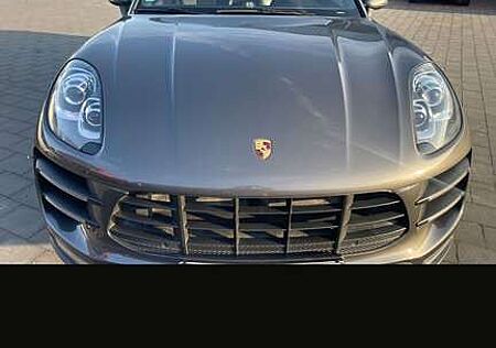 Porsche Macan Turbo PDK