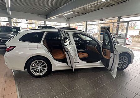 BMW 318 d Touring Curved Diplay+Leder in Braun+uvm.